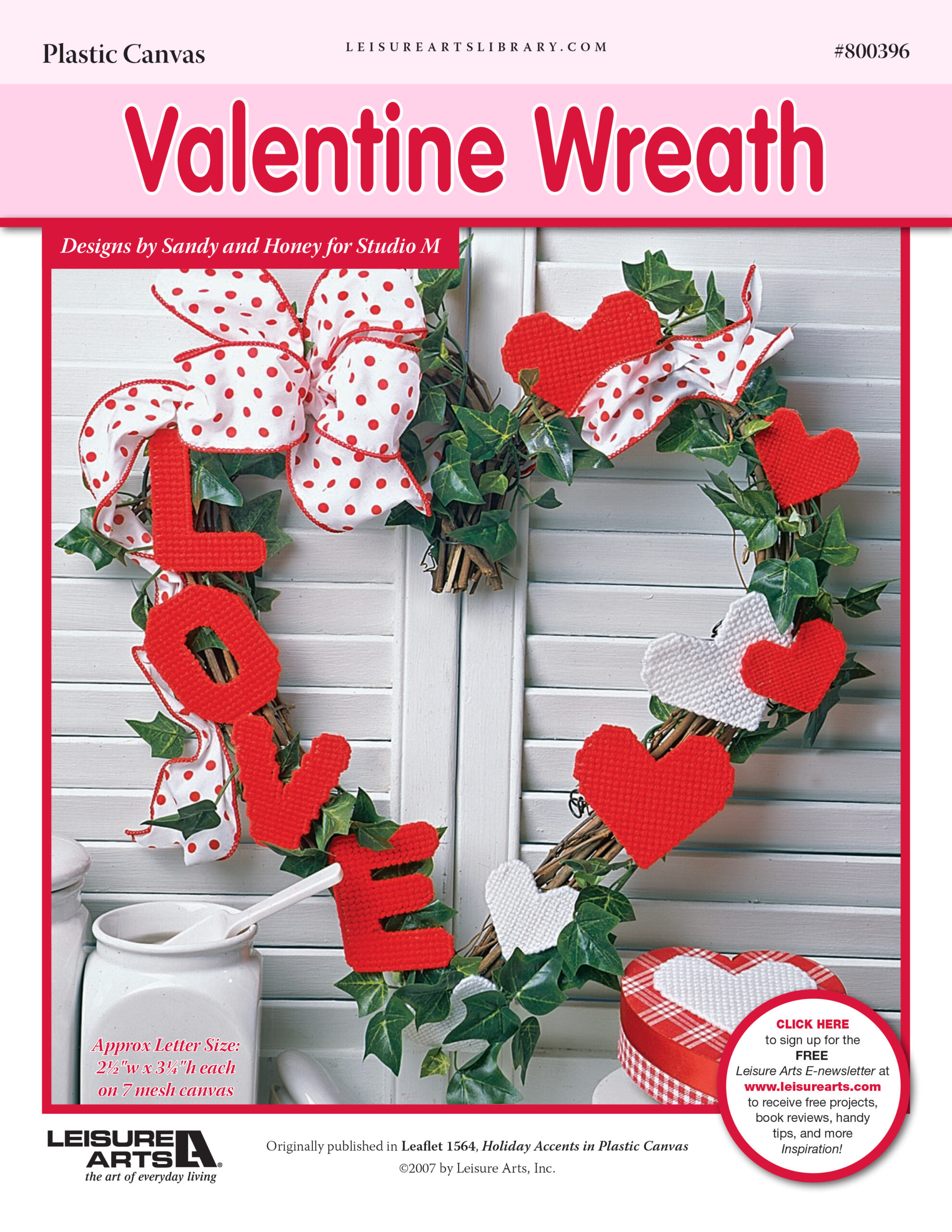 Leisure Arts Holiday Accents In Plastic Canvas Valentine Wreath ePattern